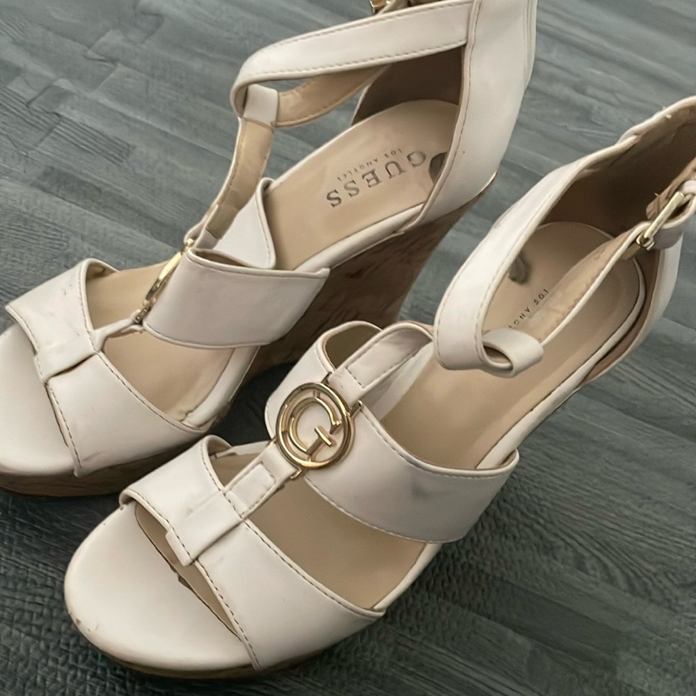 Guess White wedges